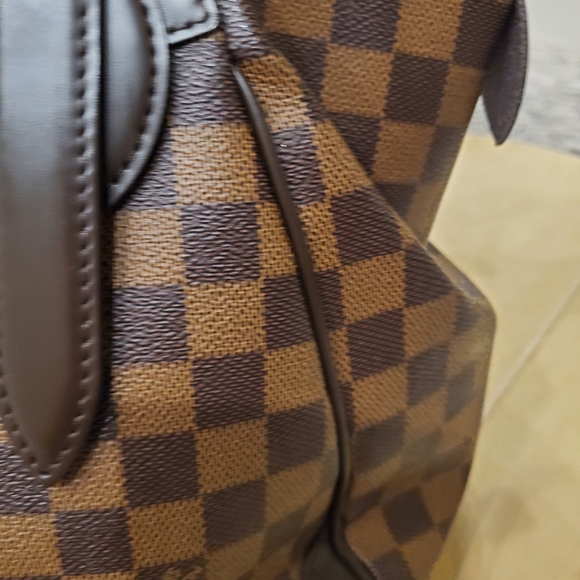 Louis Vuitton Vintage Purse - Picture 7 of 16